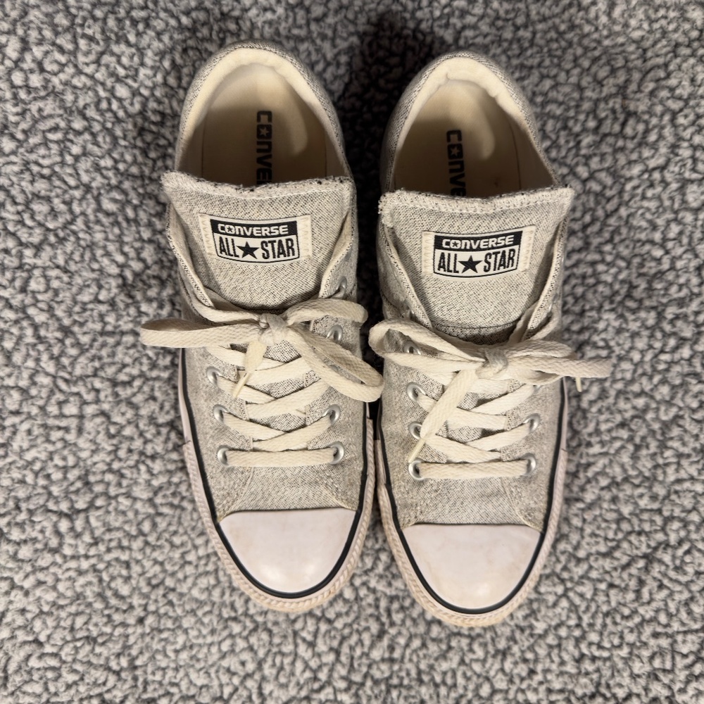 Marled Light Gray Converse Chuck Taylor Sneakers 9.5 women/7.5 men